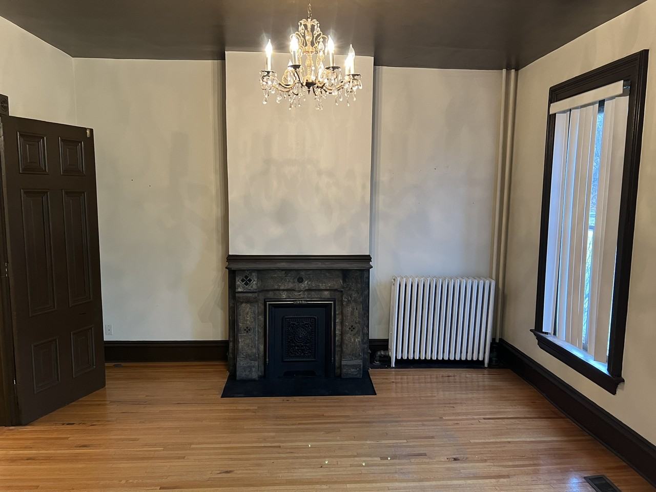 721 W 7th St #SFH - Photo 5 of 50