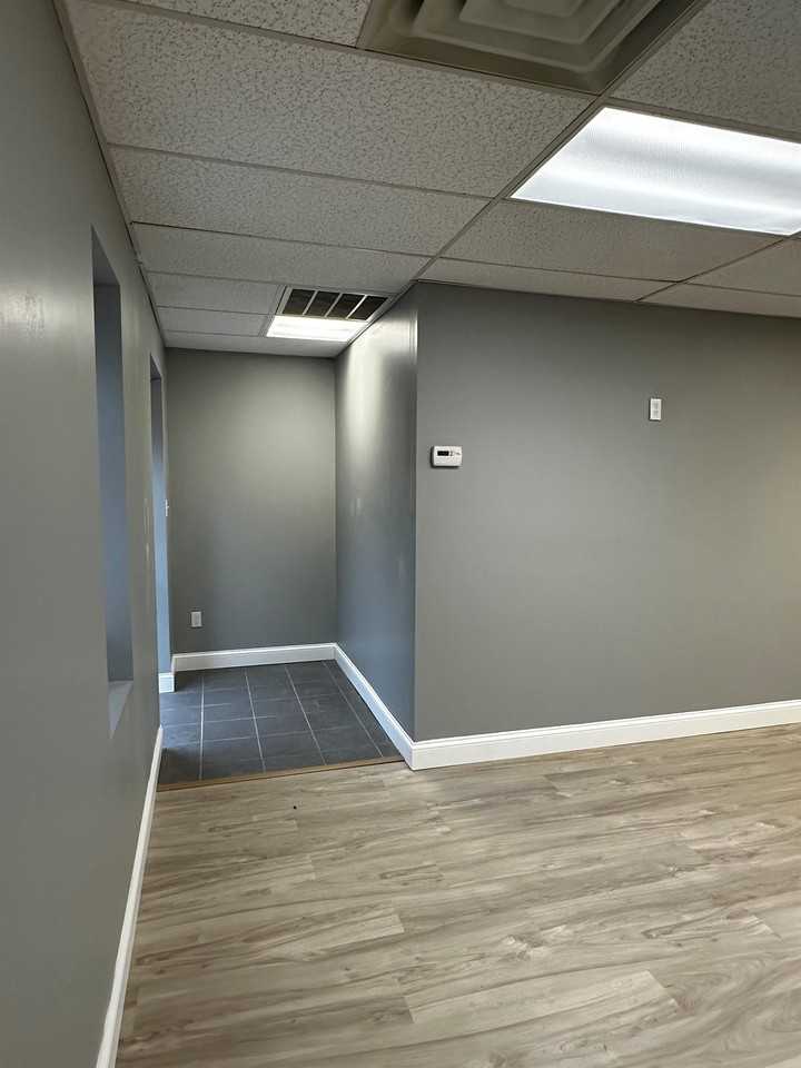 35 Carlough Rd #3D - Photo 3 of 11