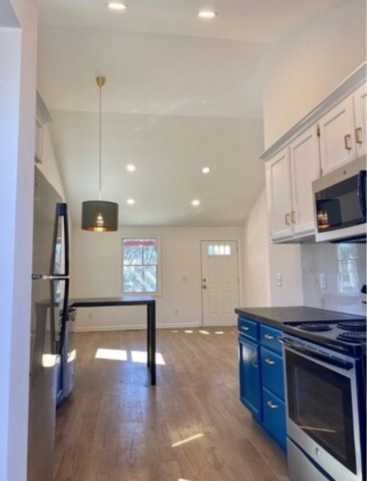 1906 Salem Mason Dr - Photo 3 of 31