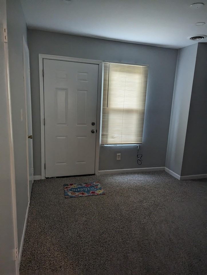 413 N Church St #1 - Photo 3 of 8