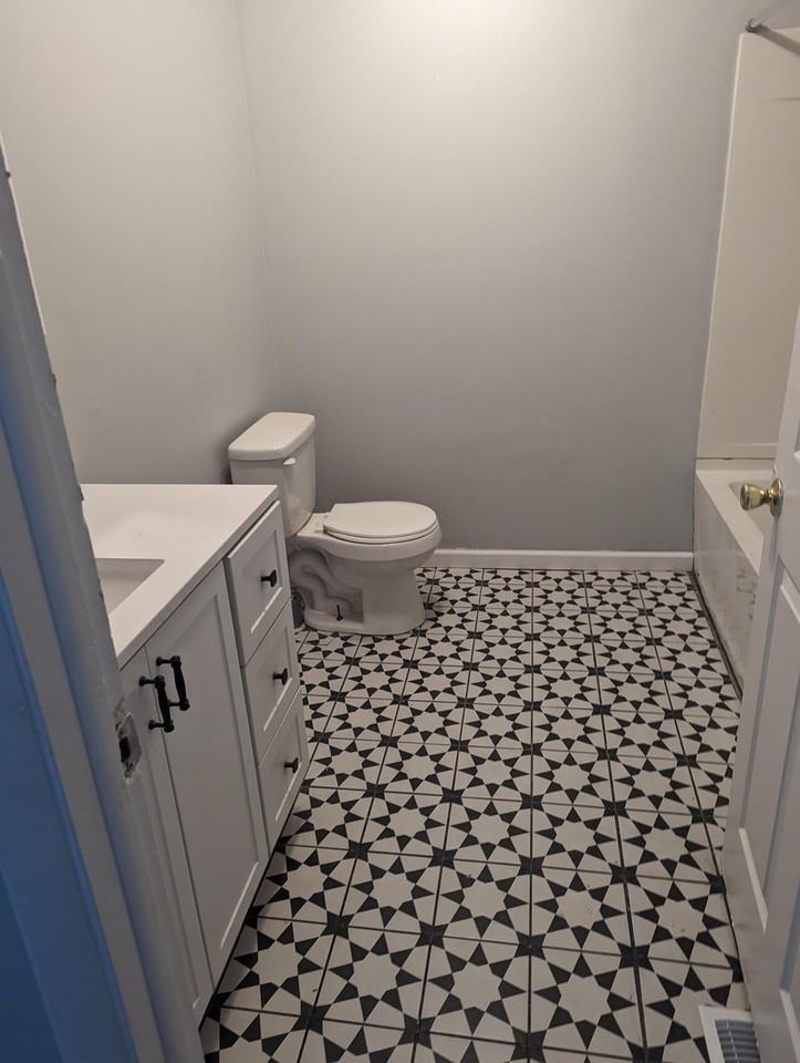 413 N Church St #1 - Photo 2 of 8