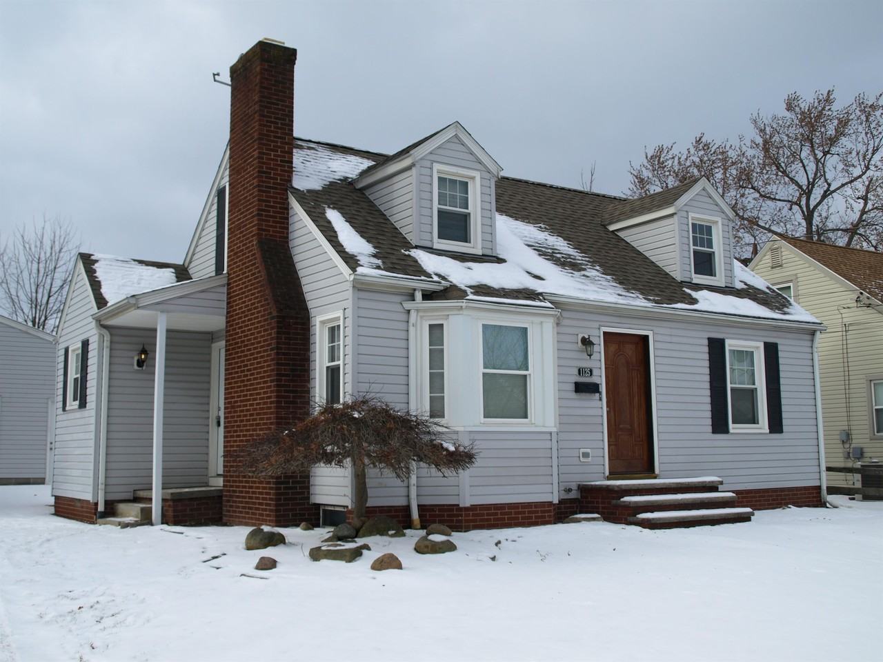 1125 Lakeview Ave Nw - Photo 3 of 23