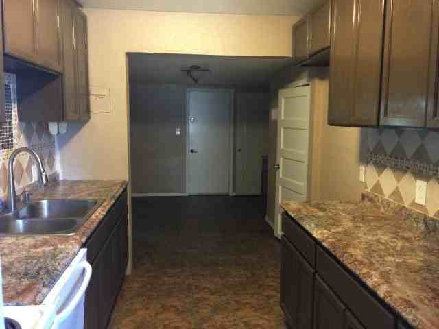 206 Sw 11th St - Photo 3 of 8