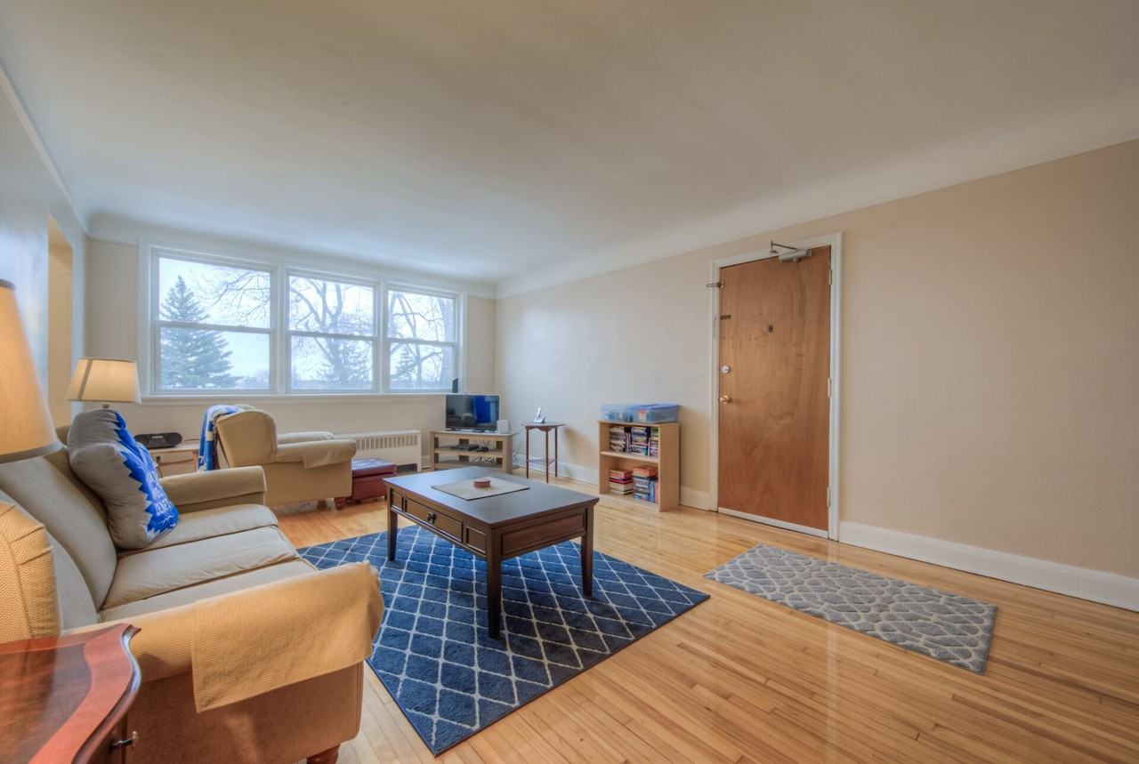 Borden Apartments 149 141149 Borden Ave N, Kitchener, ON N2H 3J5