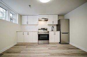 28 Algoma Street ##3 - Photo 2 of 9