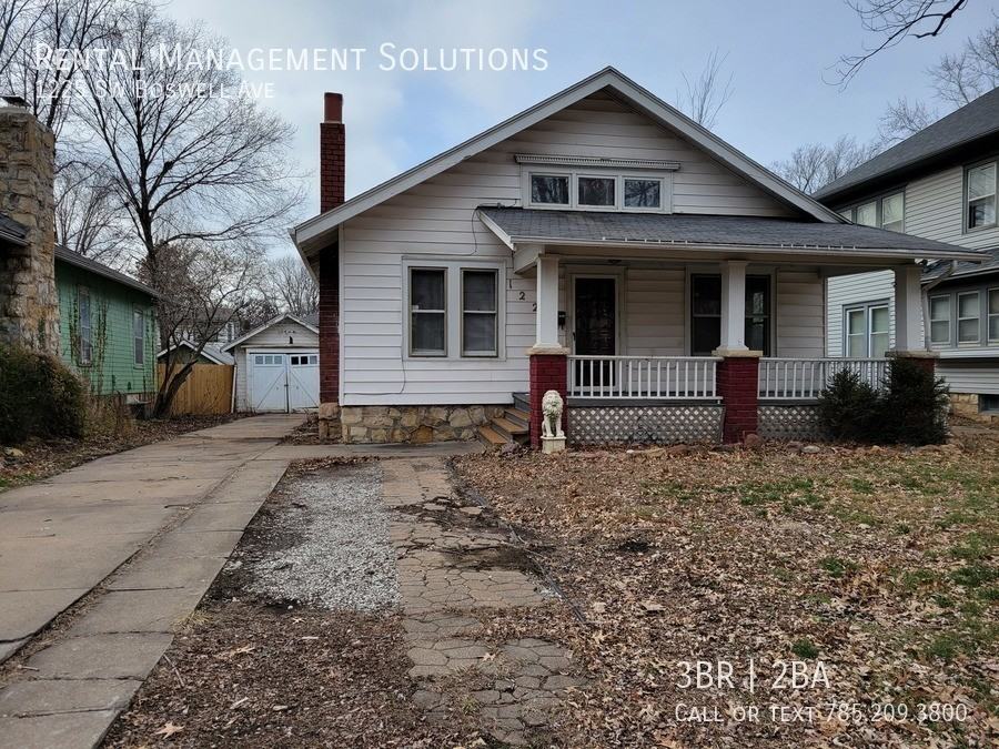 1225 Sw Boswell Ave - Photo 2 of 31