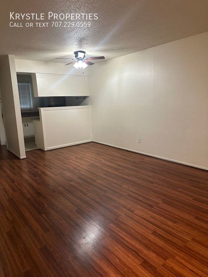 130 Harrier Ave - Photo 2 of 11