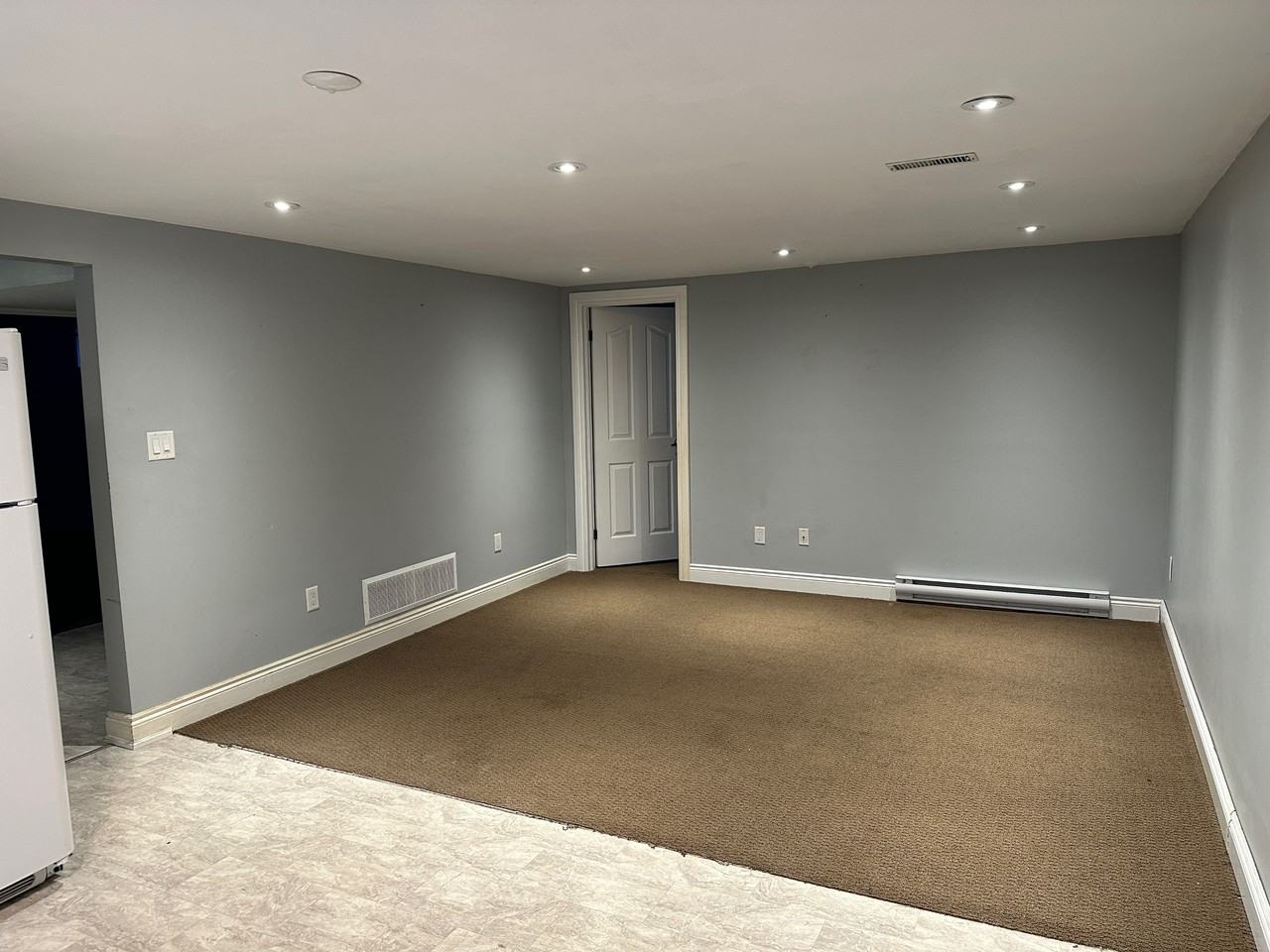 81 Parkway Cres - Photo 7 of 16