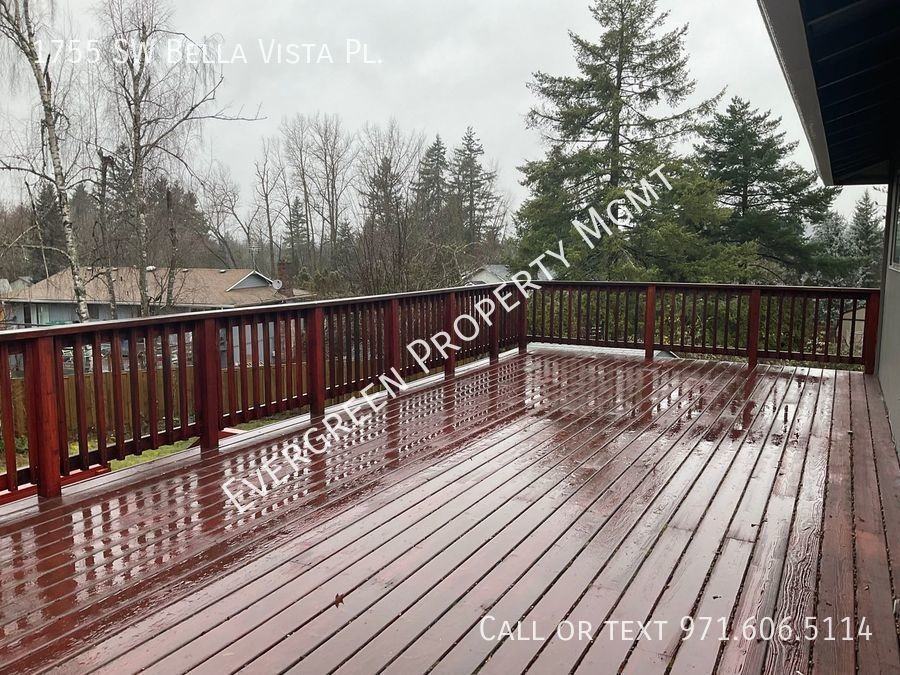 1755 Sw Bella Vista Pl - Photo 2 of 30
