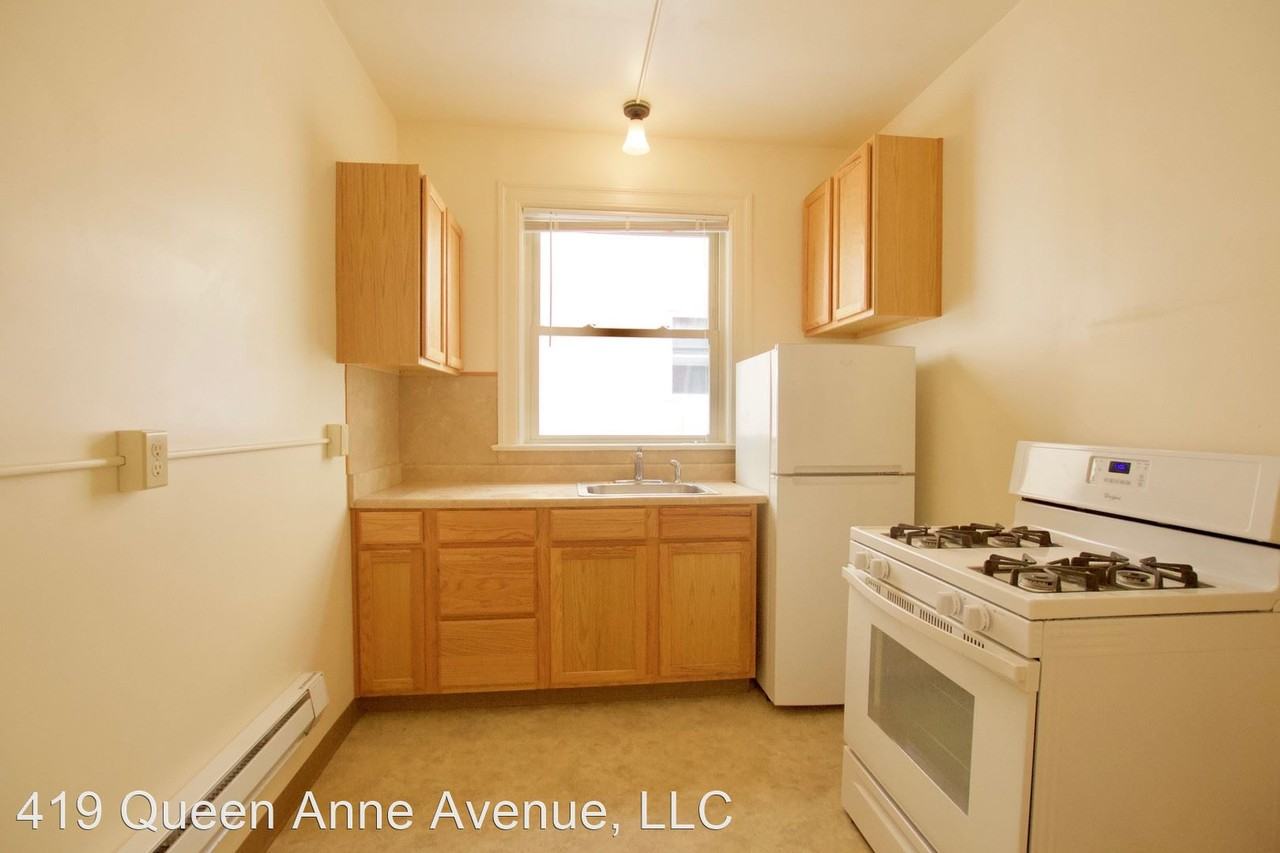 419 Queen Anne Ave N - Photo 3 of 20