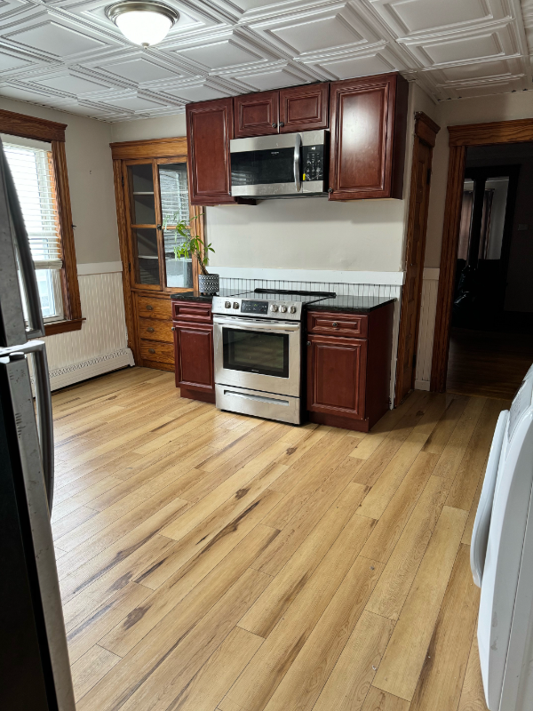 90 Stanton St #2nd - Photo 3 of 10