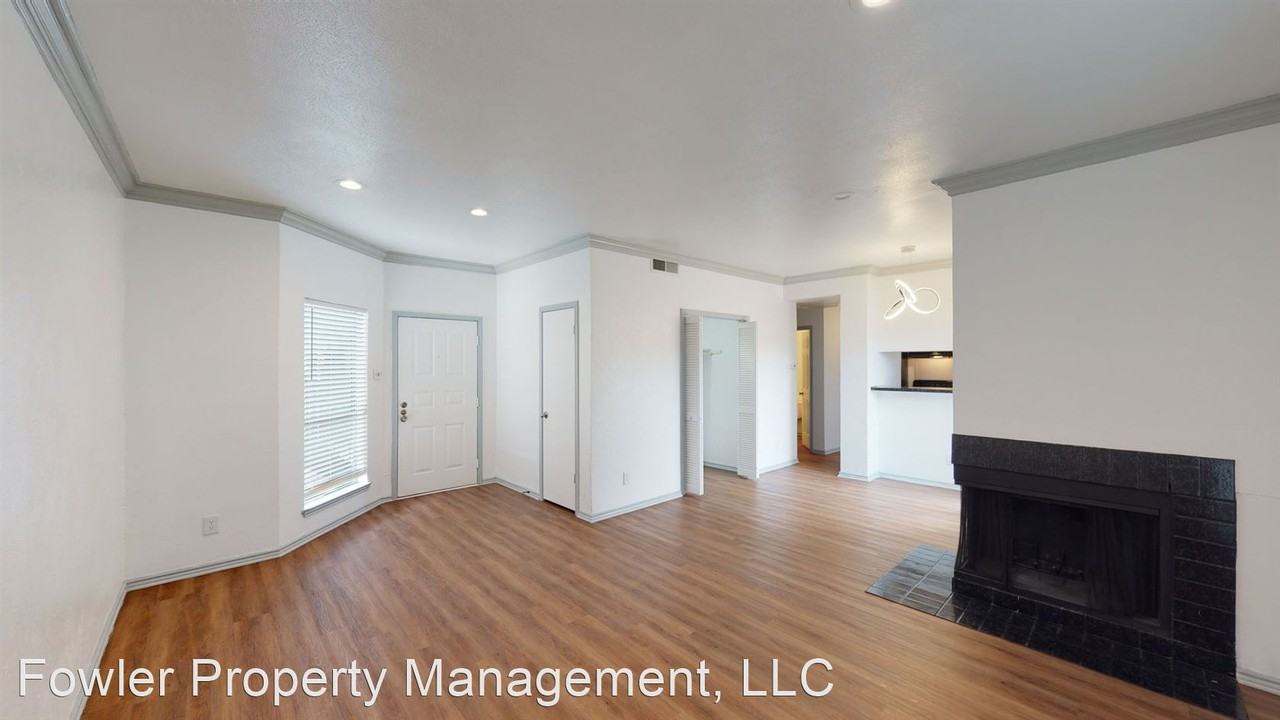 Lakeside Living - Photo 2 of 37