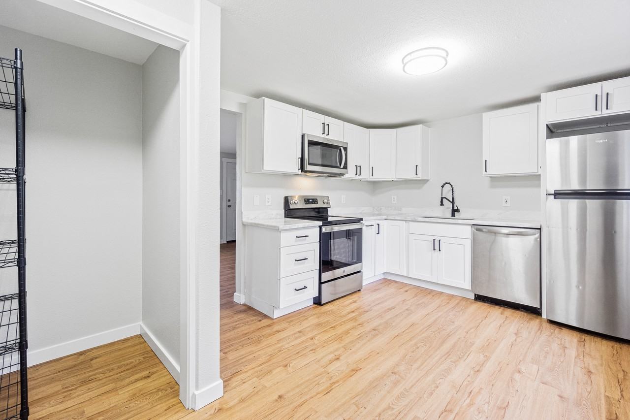 5110 Diamond Blvd Sw #1 - Photo 3 of 17