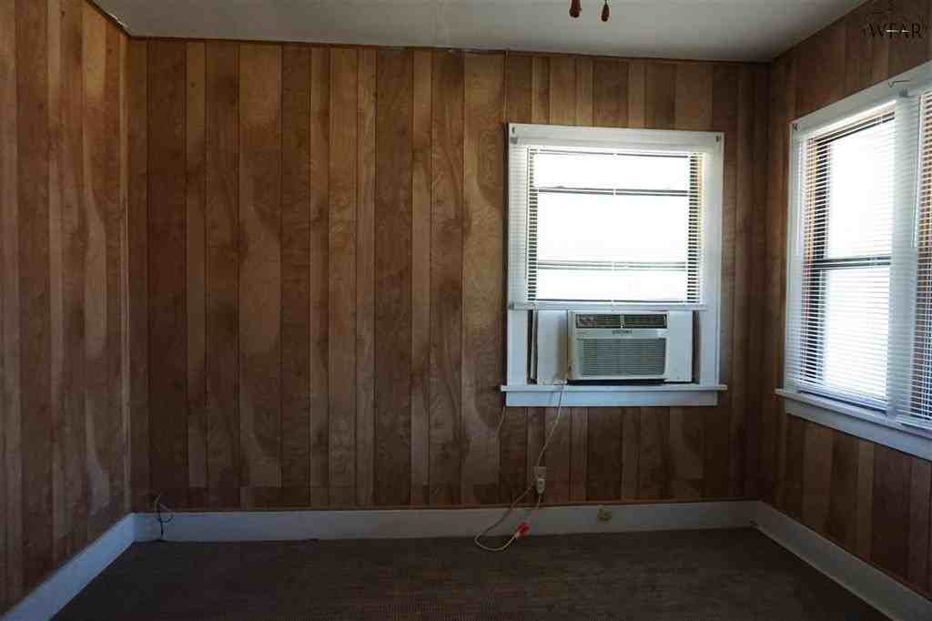 Elizabeth 2007 Half - Photo 2 of 13