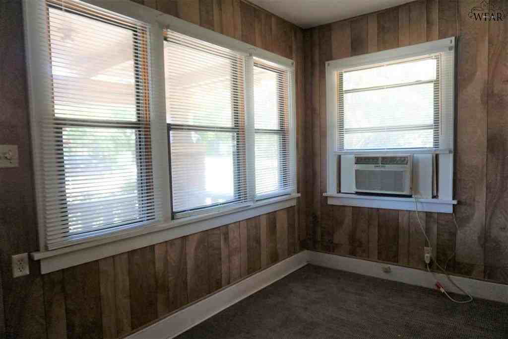 Elizabeth 2007 Half - Photo 3 of 13