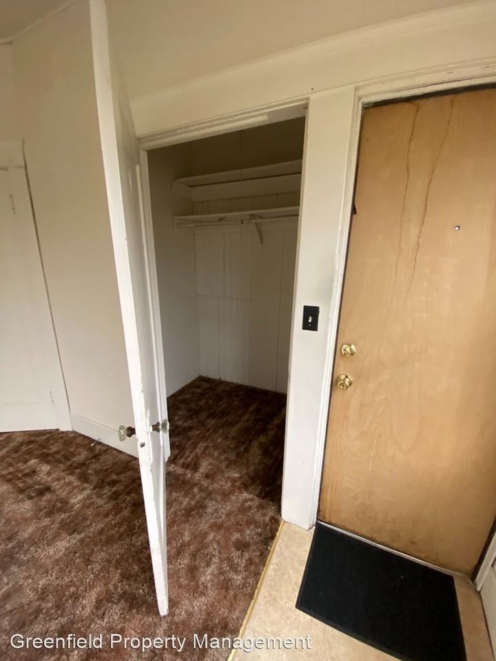 317/319 S. Church St. - Photo 3 of 14