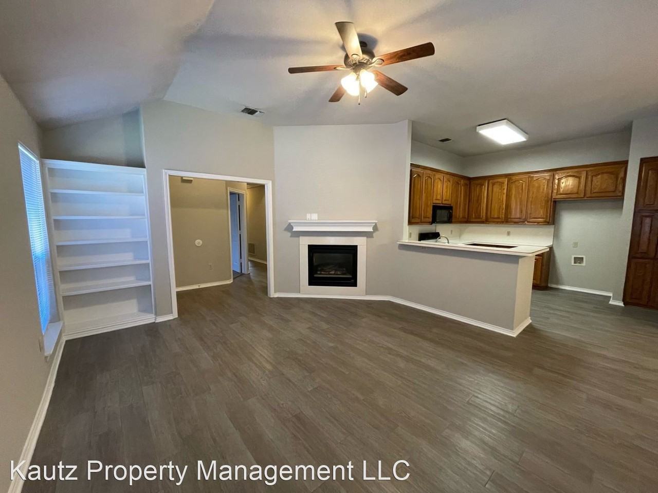 2215 Ragland Rd - Photo 2 of 12