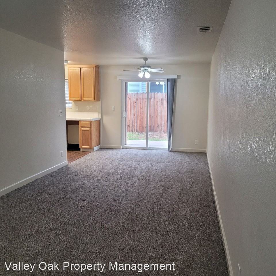 Vermont Ave - Turlock - Photo 3 of 9