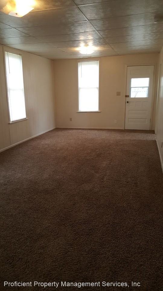 823 Phelps Ave - Photo 2 of 23