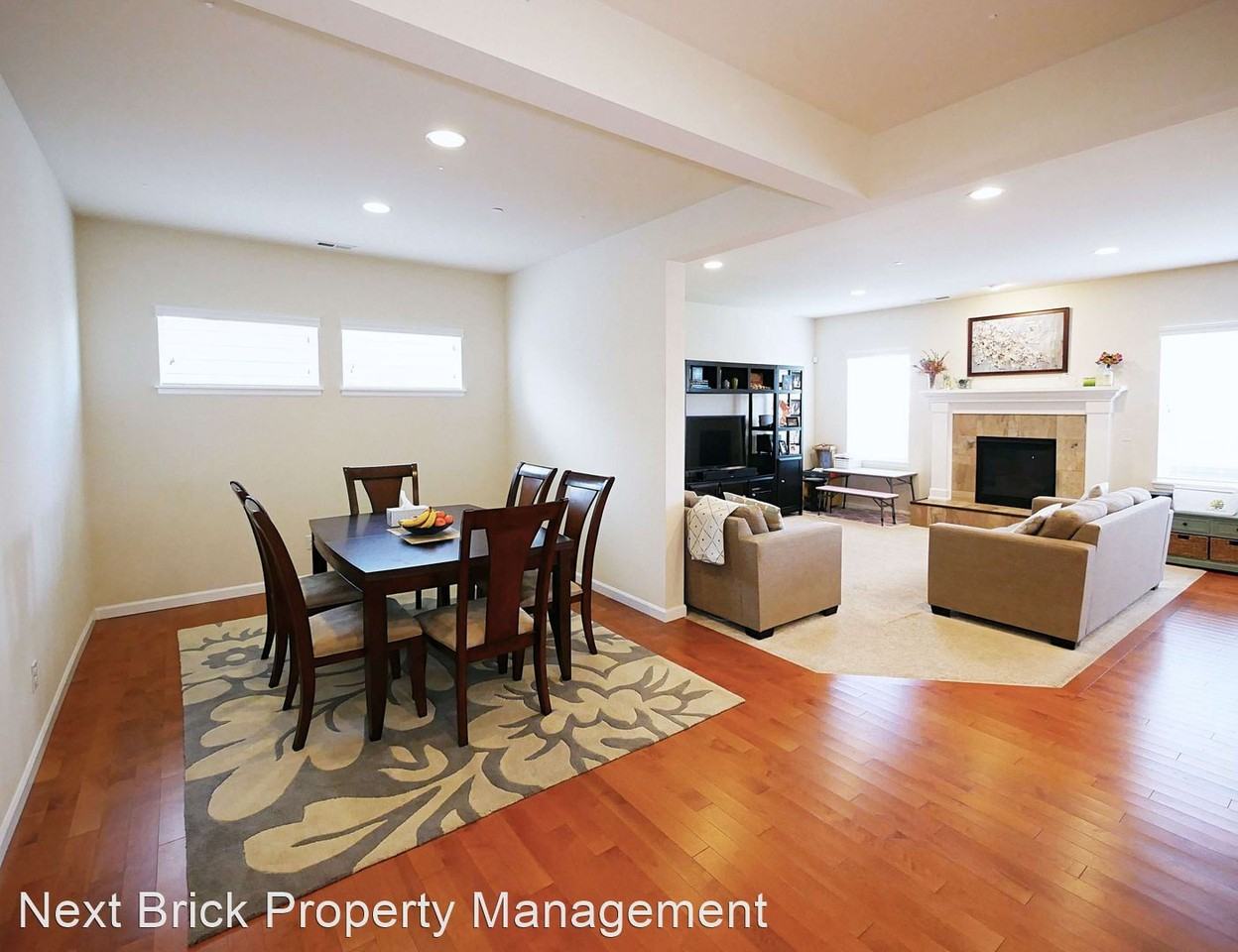 19802 77th Ave Ne - Photo 2 of 16