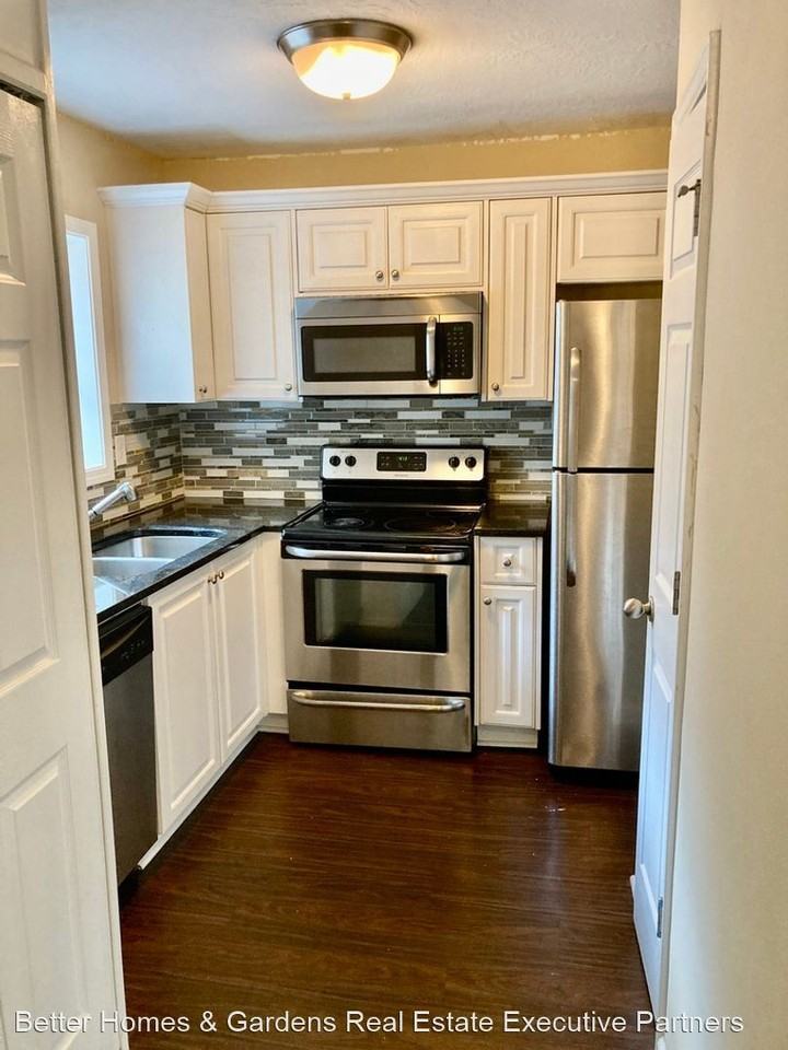 Trapp Court - Photo 2 of 15