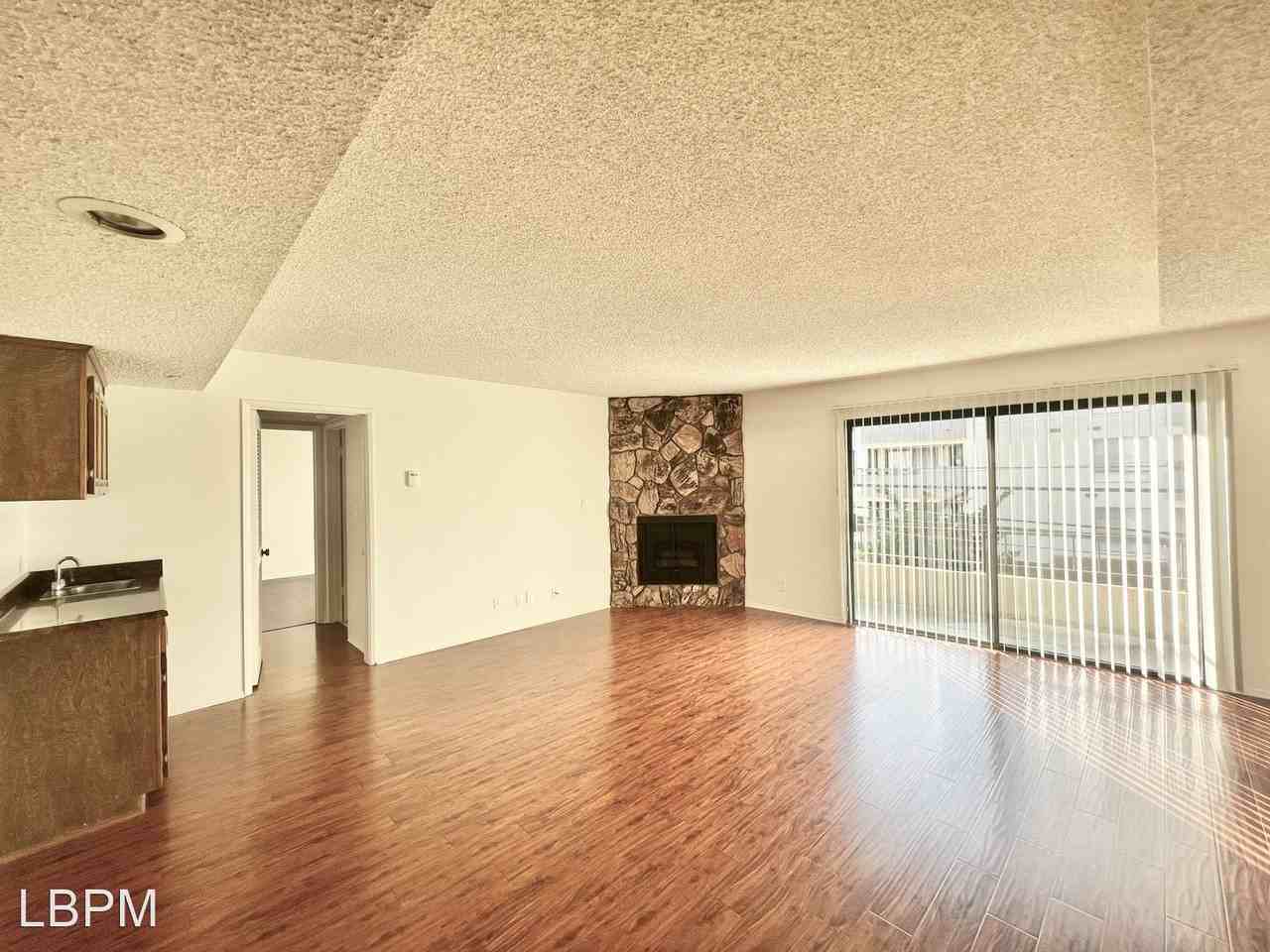 12120 Texas Ave - Photo 2 of 13