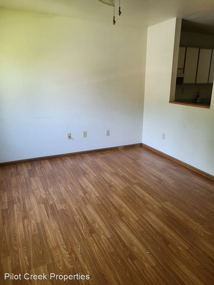 519 N 3rd St - Photo 2 of 3