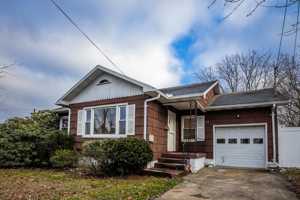 featured image of 610 Russell St #1