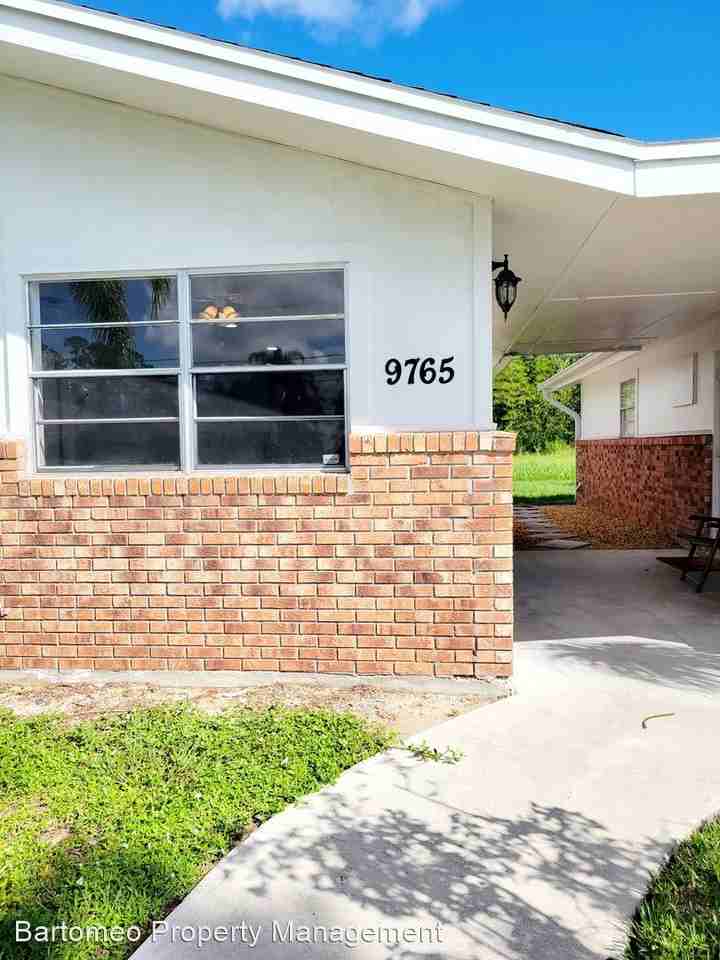 9765/9767 Montana Ct - Photo 2 of 29