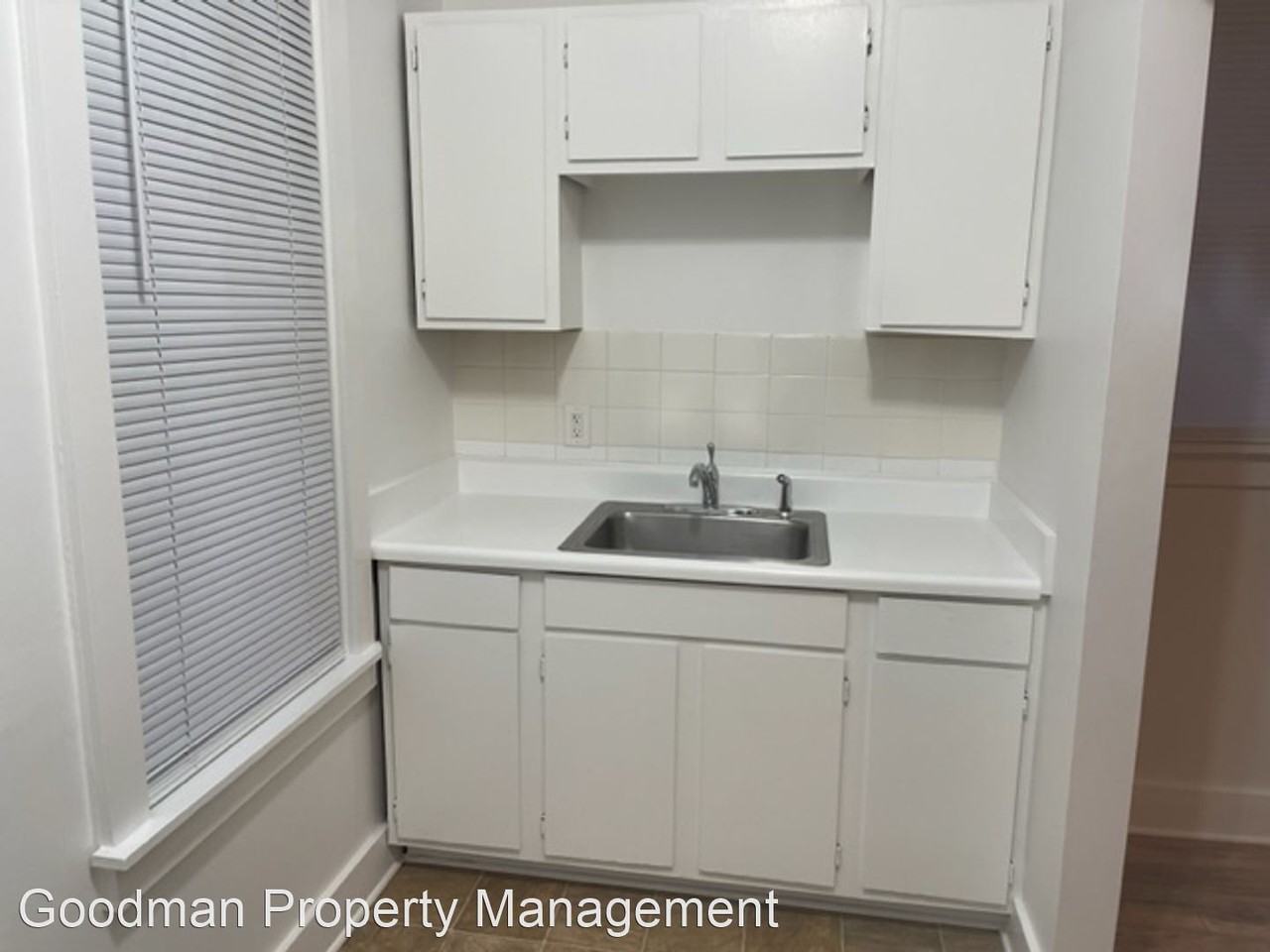 35 Beacon St - Photo 3 of 18