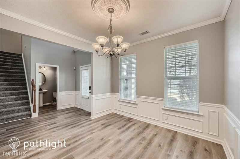 932 Ashton Park Dr - Photo 3 of 25