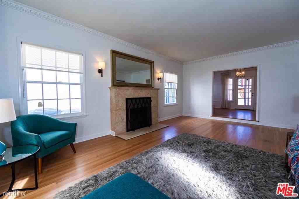 3986 Hepburn Ave - Photo 3 of 11