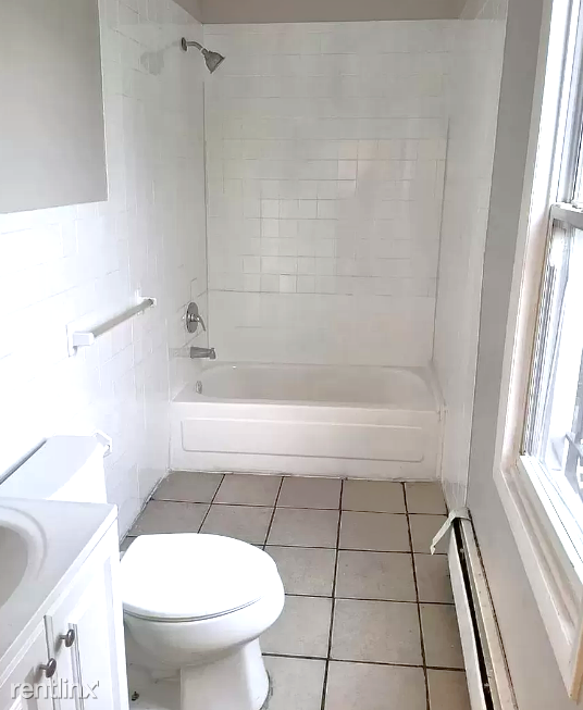 86 Wilson Pl - Photo 2 of 5
