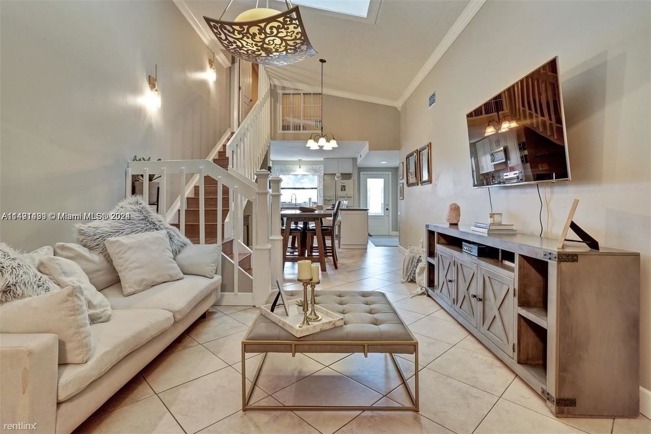 15444 Sw 71st St - Photo 2 of 13