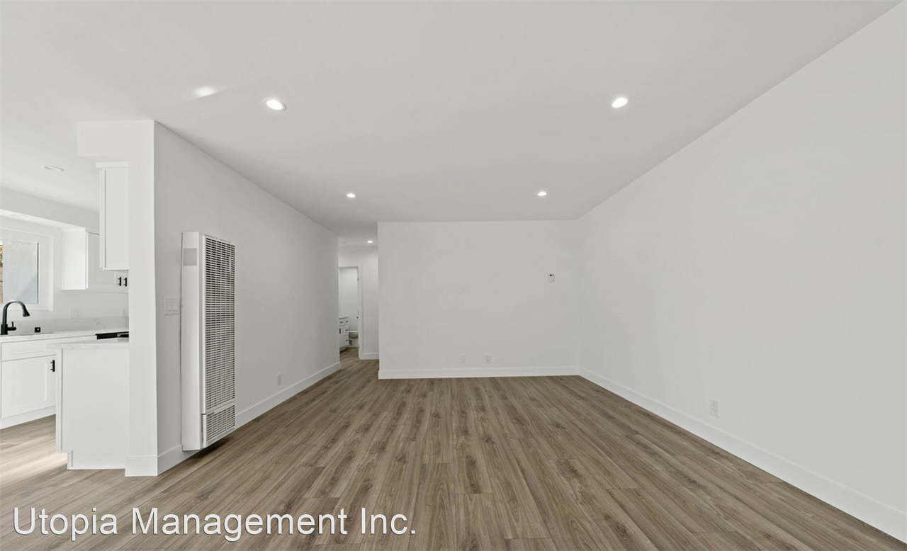 8528 Cashio Street - Photo 3 of 36