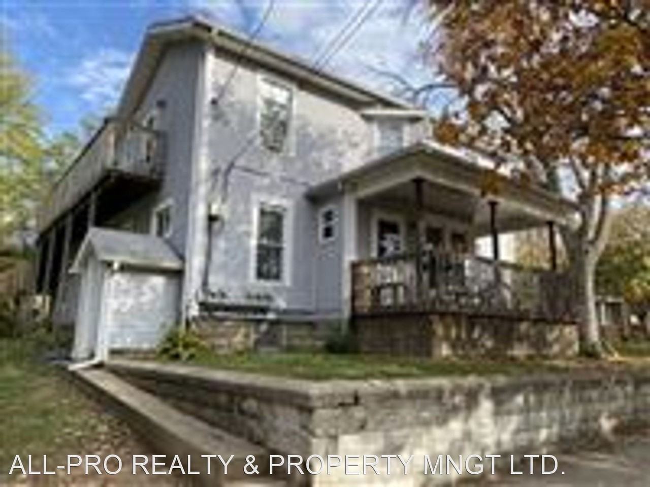 502 W Biddle St - Photo 2 of 10