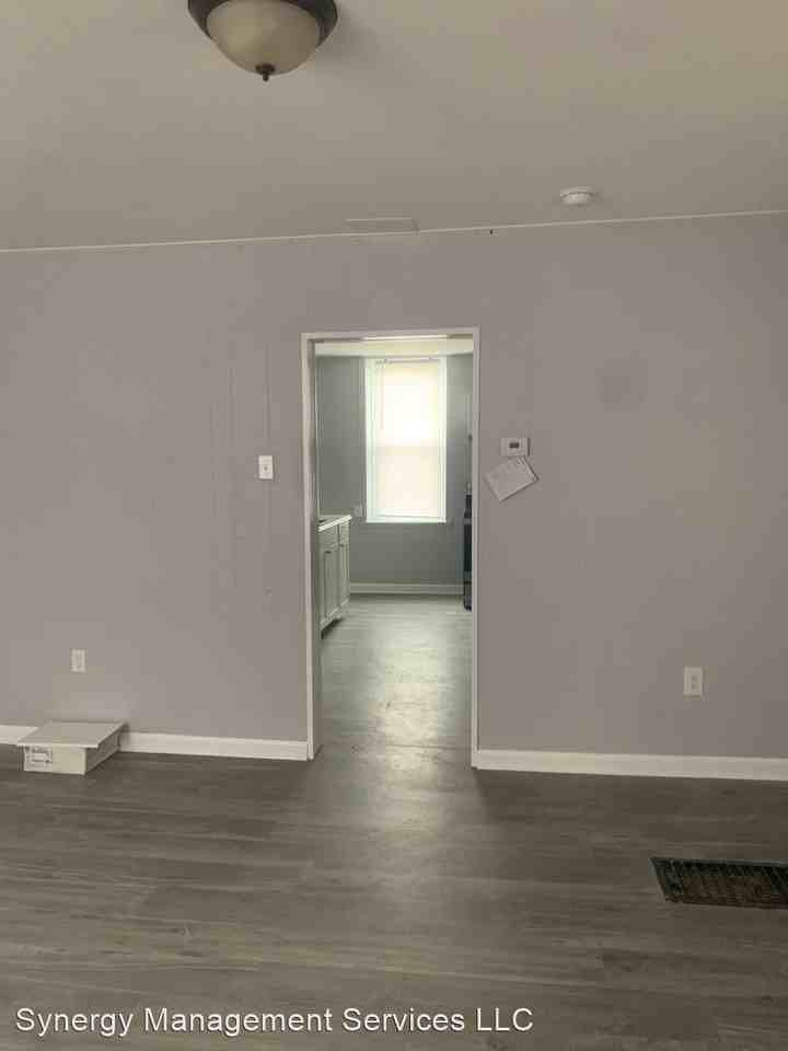 W. Franklin Street - Photo 2 of 12