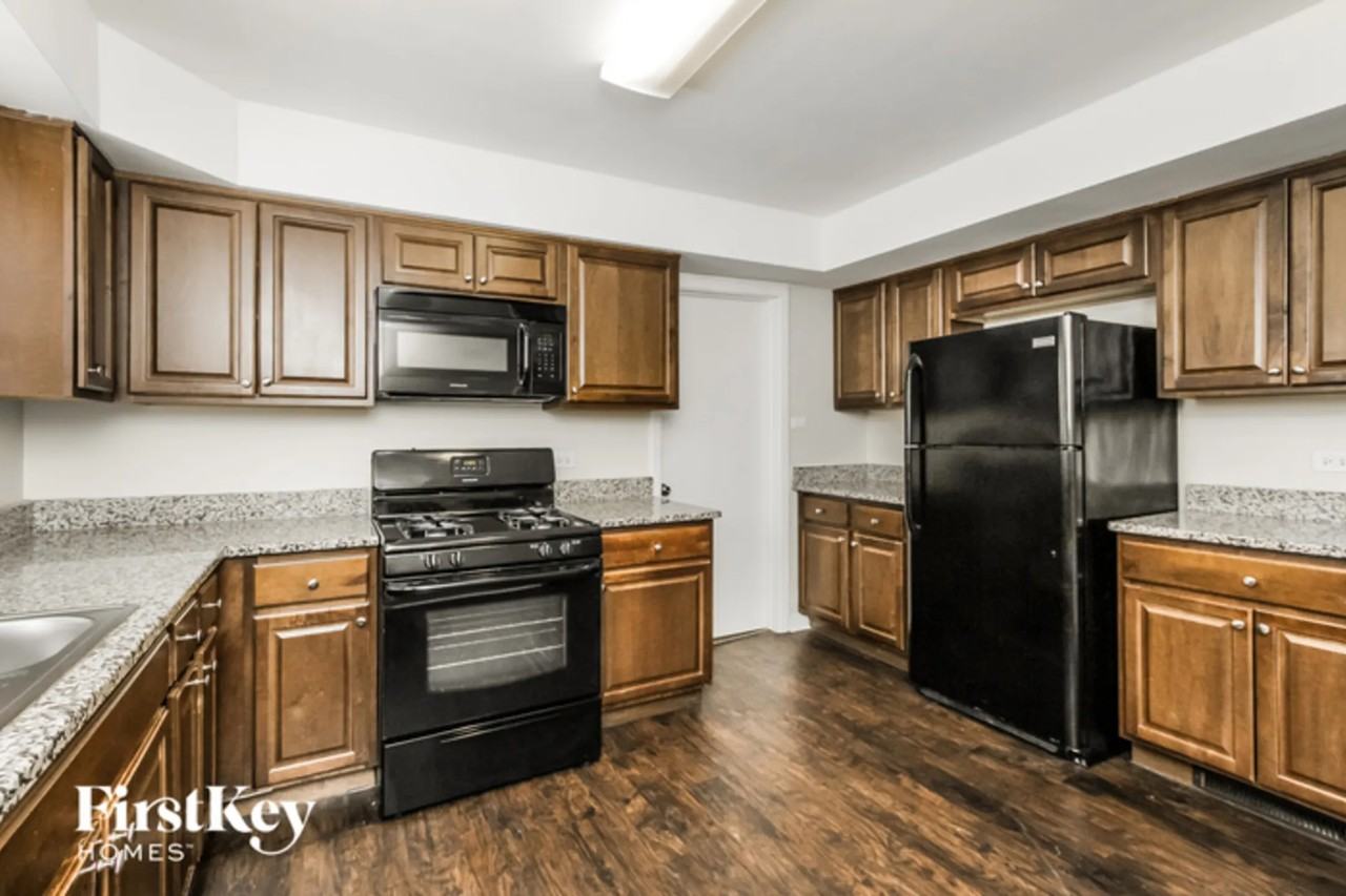848 Braemar Rd - Photo 3 of 8