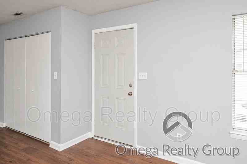 3328 Meridian St NE #112 - Photo 2 of 22