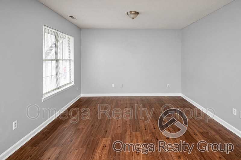 3328 Meridian St NE #112 - Photo 6 of 22