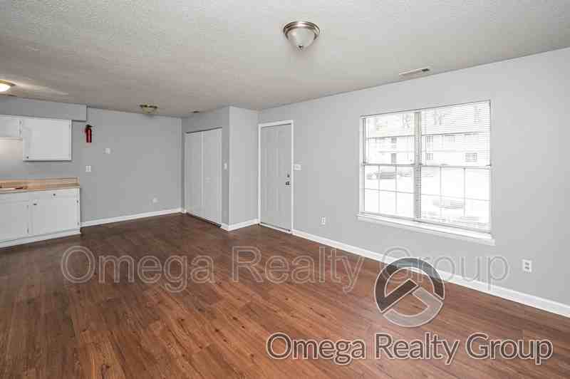 3328 Meridian St NE #112 - Photo 7 of 22