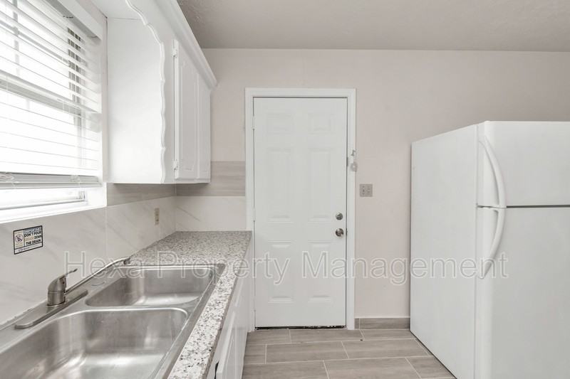 4679 Weaver Rd #9 - Photo 6 of 13