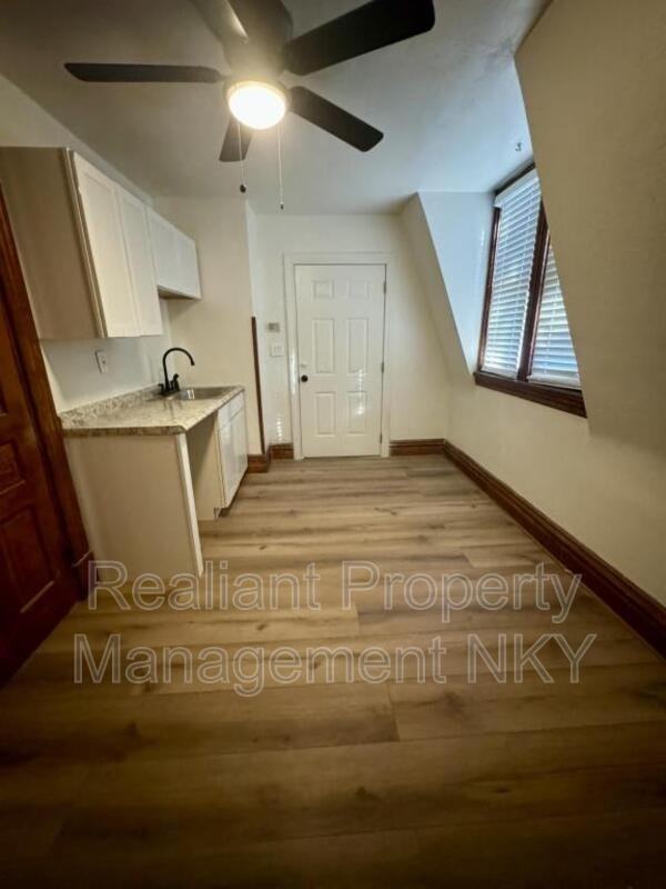 2044 Garrard St - Photo 2 of 9