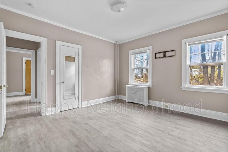 130 Bradley Avenueunit - Photo 5 of 20