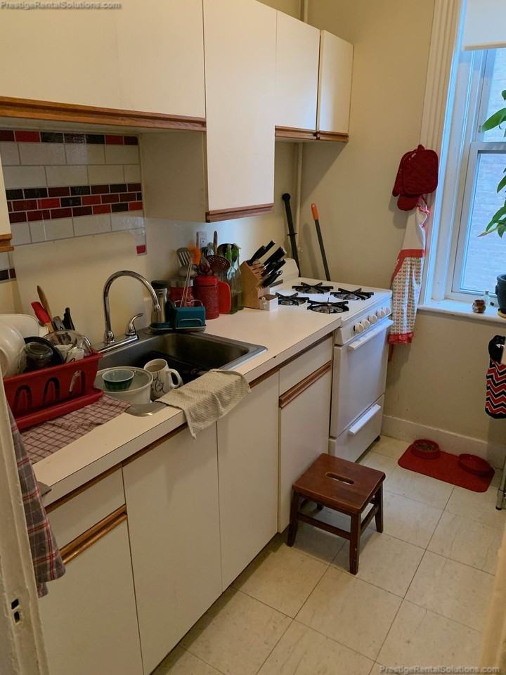 Gardner St #5 - Photo 6 of 11