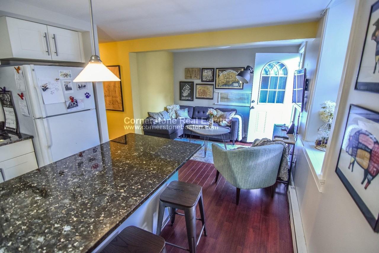 203 Northampton St #1 - Photo 3 of 12