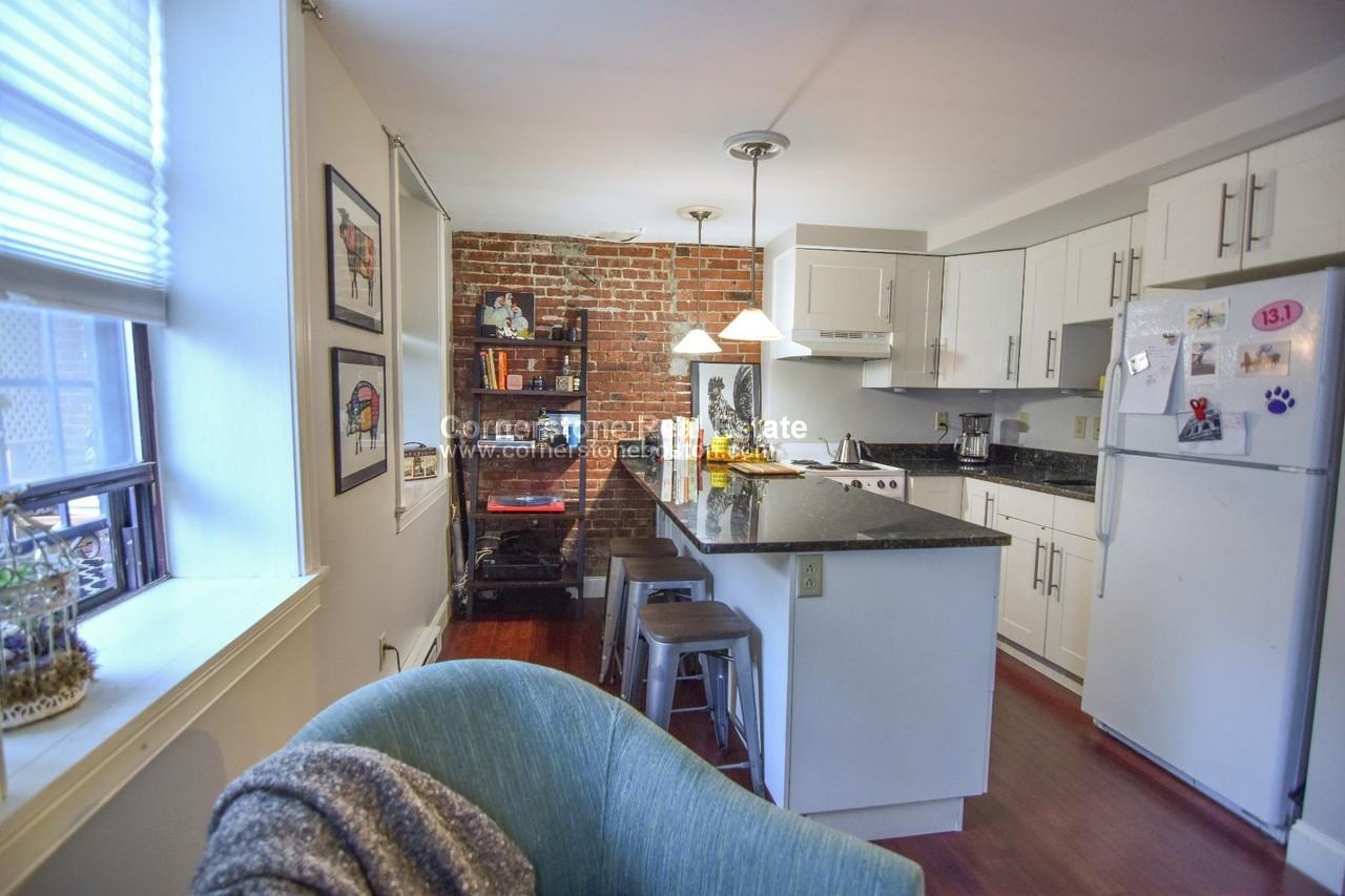 203 Northampton St #1 - Photo 4 of 12