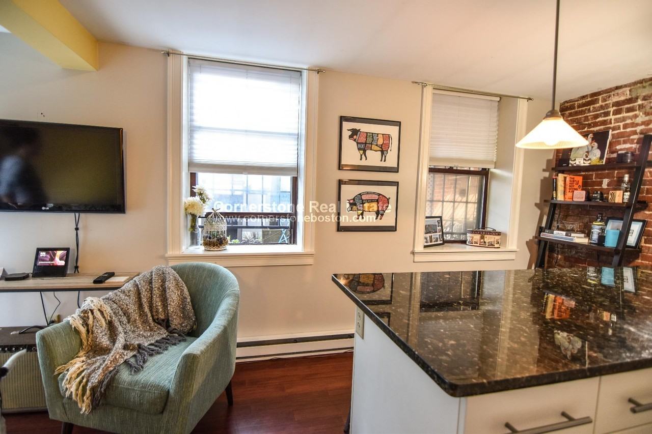 203 Northampton St #1 - Photo 5 of 12