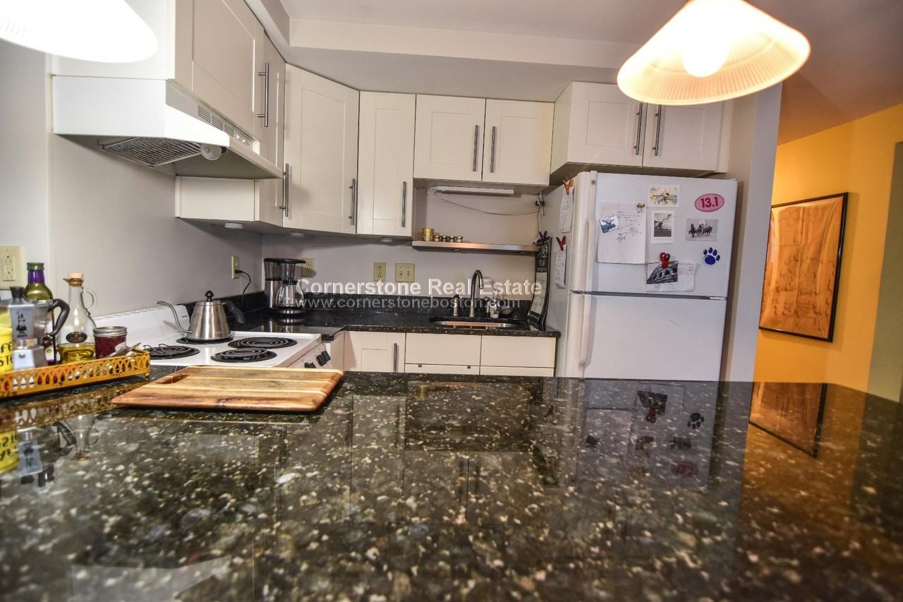 203 Northampton St #1 - Photo 6 of 12