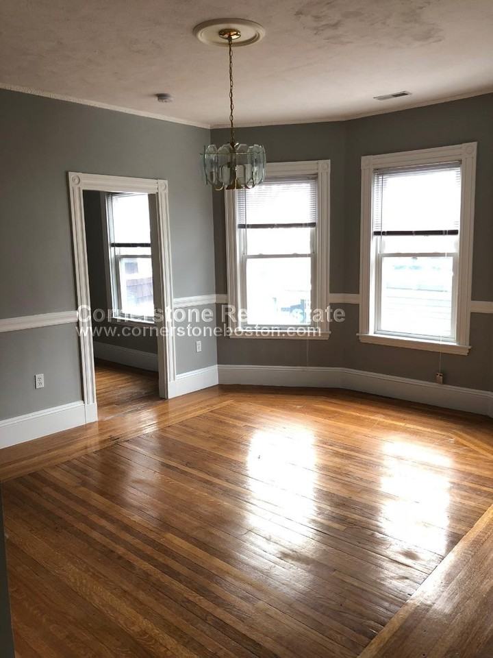 Calumet St #3 - Photo 3 of 13